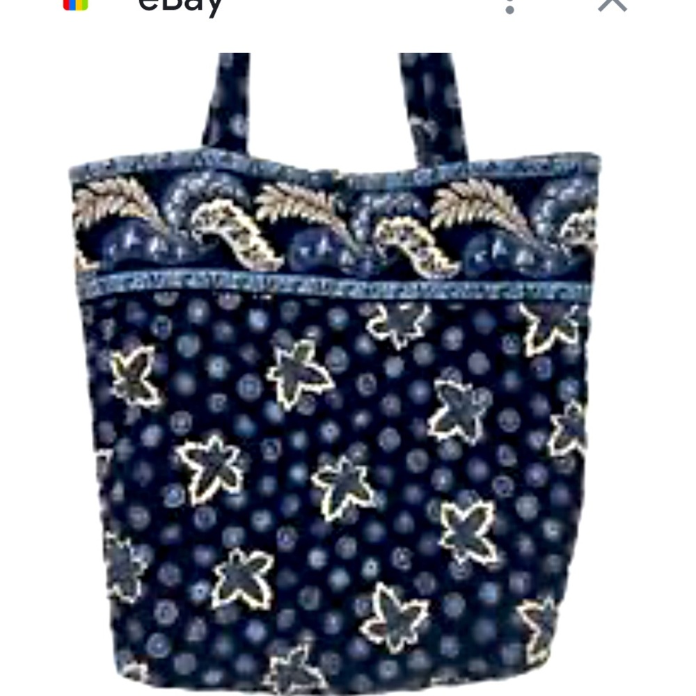 VERA BRADLEY blue Coin Leaf pattern should bag with button closure